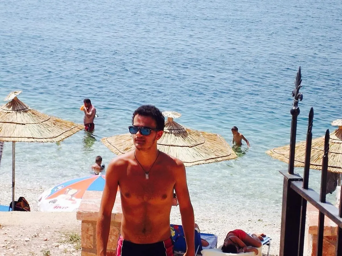 Kalemi'S Beachside Hotel Sarande