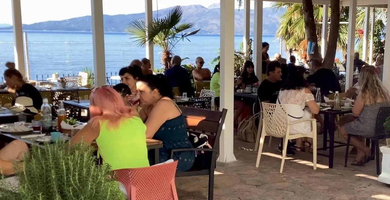 Kalemi'S Beachside Hotel Sarandë