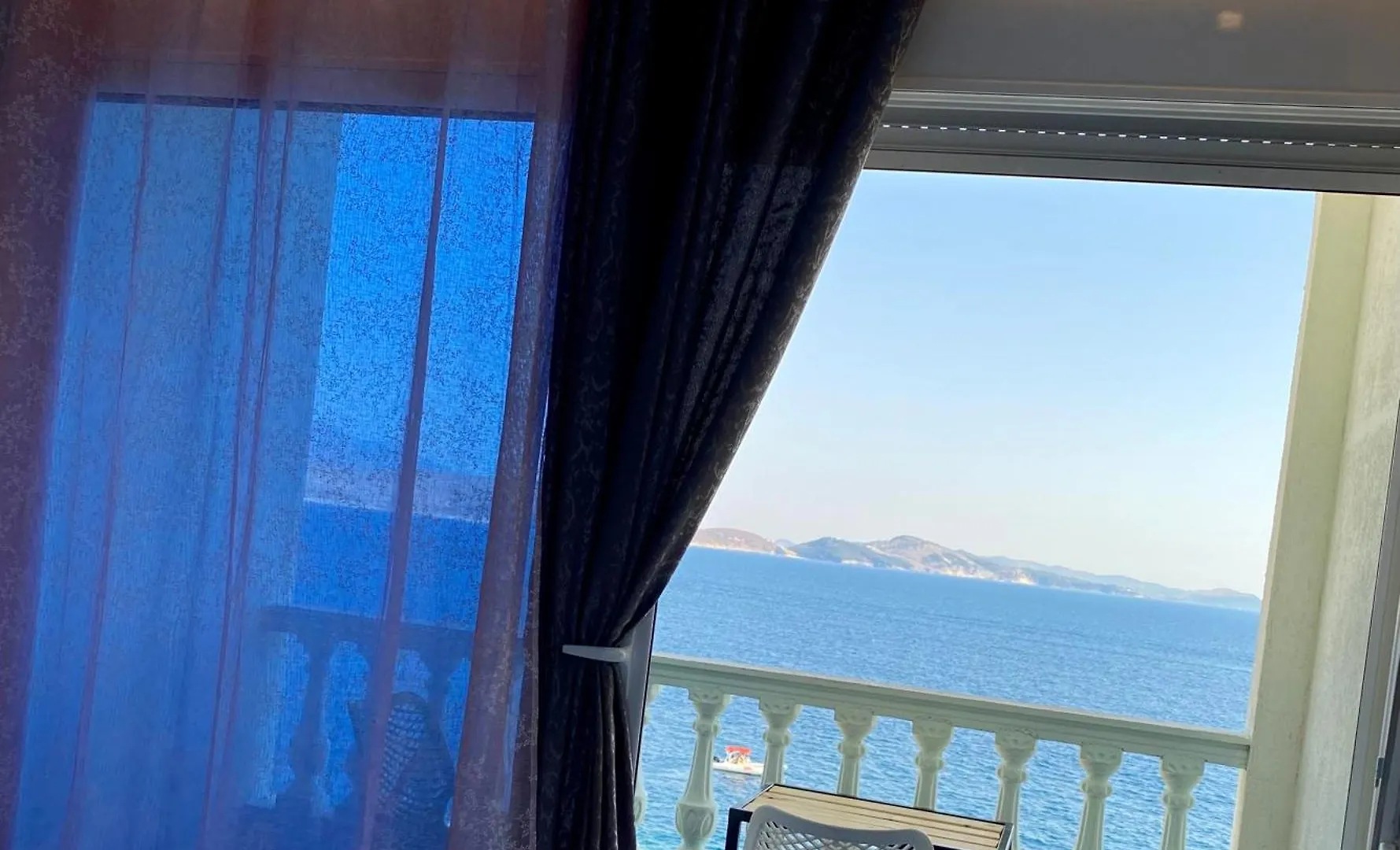 Kalemi'S Beachside Hotel Sarandë